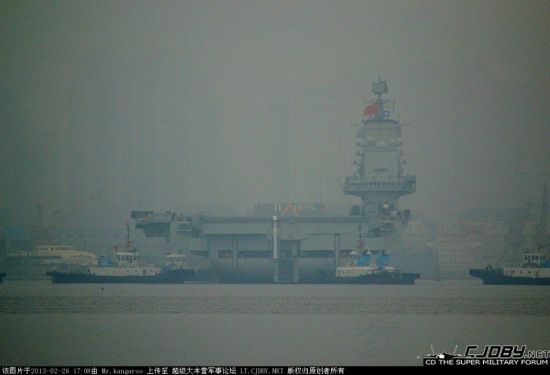 航母离开大连港口