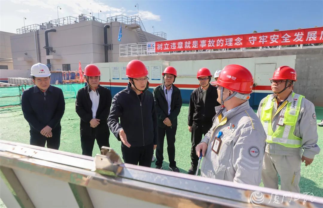 崔永辉现场推进项目建设和安全生产工作
