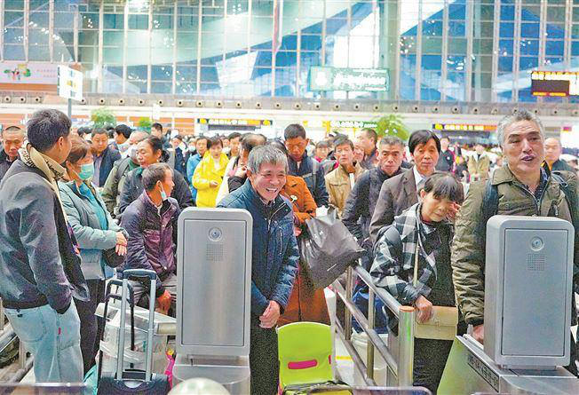下一站，过年！我市铁路航空公路运输进入"春运模式"