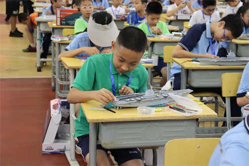 PP电子的官方网站这场炫酷模型竞赛厦门青少年海陆空“一网打尽”！(图2)